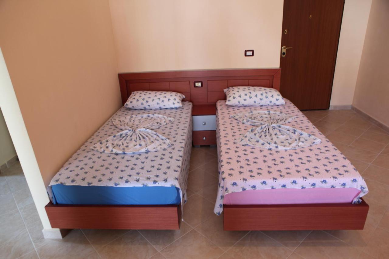 Bakija Apartments Sarandë Rum bild