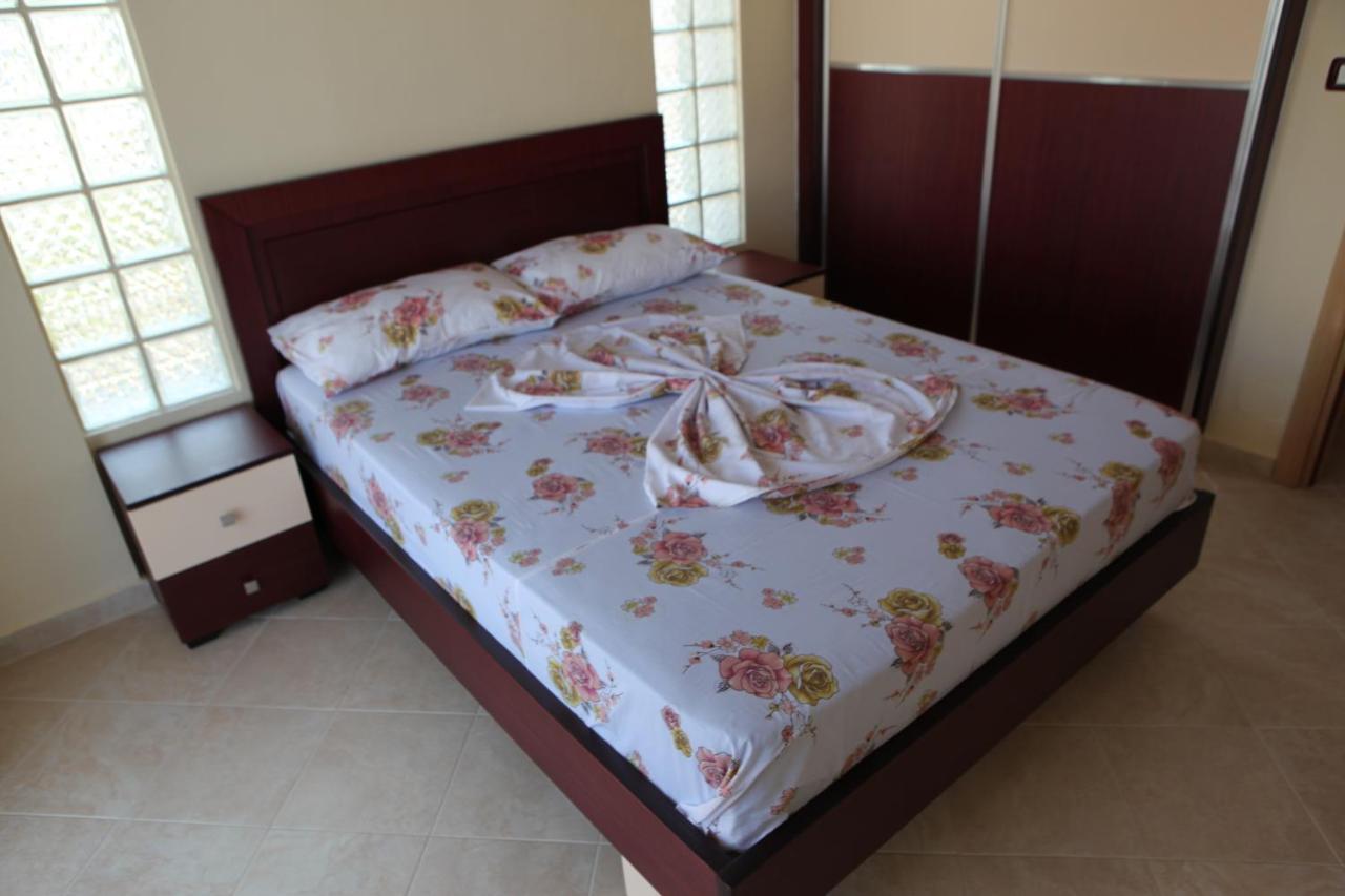 Bakija Apartments Sarandë Rum bild